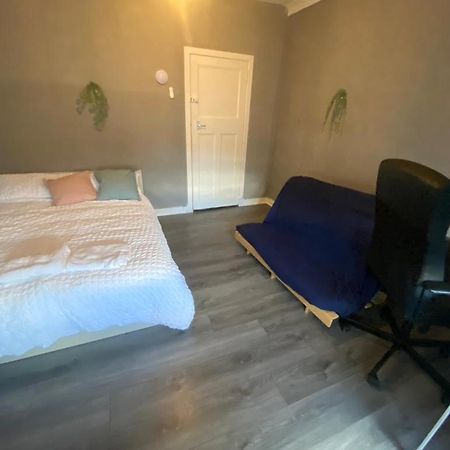 Lovely Private Room In Sandilands Dr Ab24 Aberdeen Eksteriør billede
